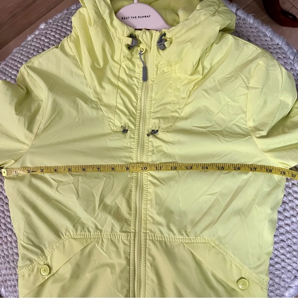 Bench One Timer Jacket Size Medium - Picture 5 of 10